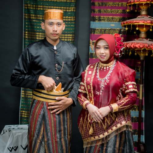 Kikii & Saha