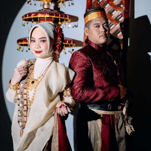 You’re Invited to Our Wedding A. Putri & Angga